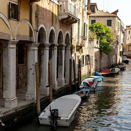 Loft San Stae 18.27 Apartment Venice
