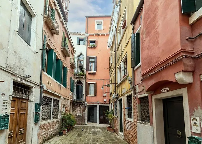 Loft San Stae 18.27